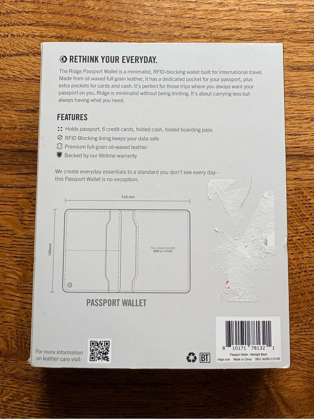 New in box Ridge Passport Wallet in Midnight Black Leather